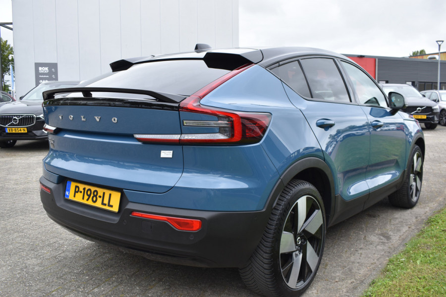 Volvo C40 Recharge 408PK Twin Intro Edition 78 kWh | 20" LMV | Trekhaak | Harman/Kardon | Getint glas | Panoramadak  | Elektrische Stoelen |