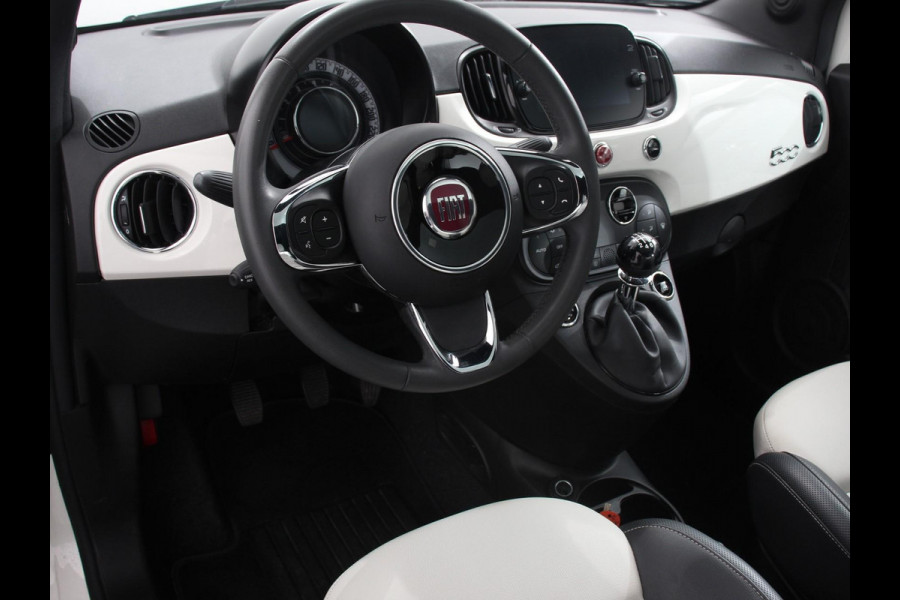 Fiat 500 1.0 Hybrid Dolcevita | Parkeersensor achter | Climate control | Radio | Panoramadak | Cruise control