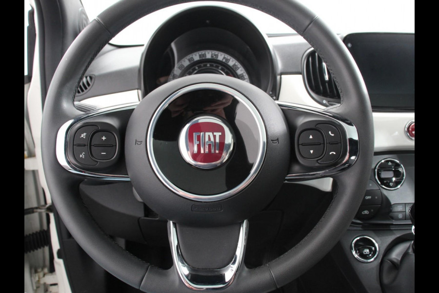 Fiat 500 1.0 Hybrid Dolcevita | Parkeersensor achter | Climate control | Radio | Panoramadak | Cruise control