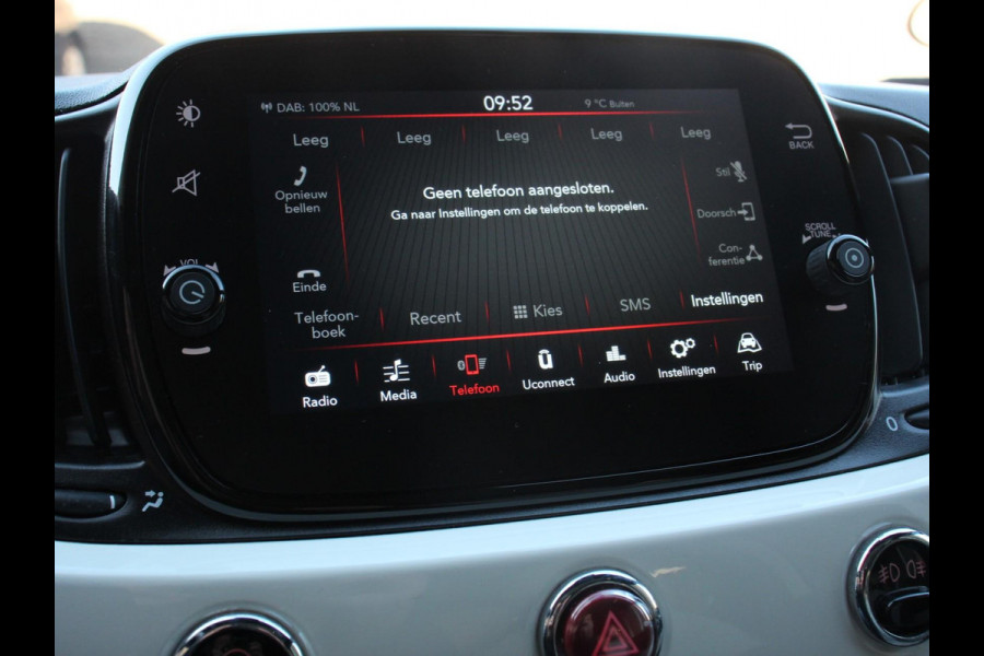 Fiat 500 1.0 Hybrid Dolcevita | Parkeersensor achter | Climate control | Radio | Panoramadak | Cruise control