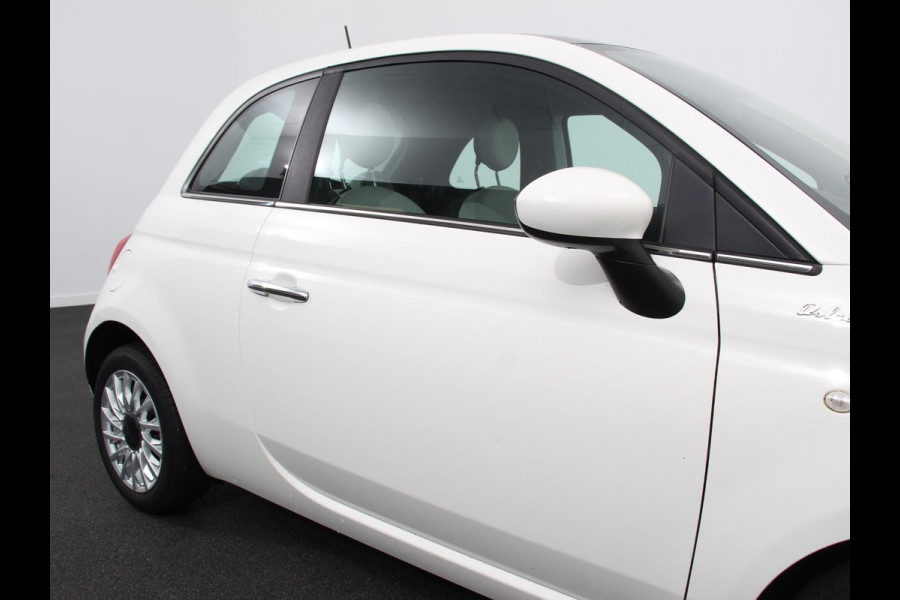 Fiat 500 1.0 Hybrid Dolcevita | Parkeersensor achter | Climate control | Radio | Panoramadak | Cruise control