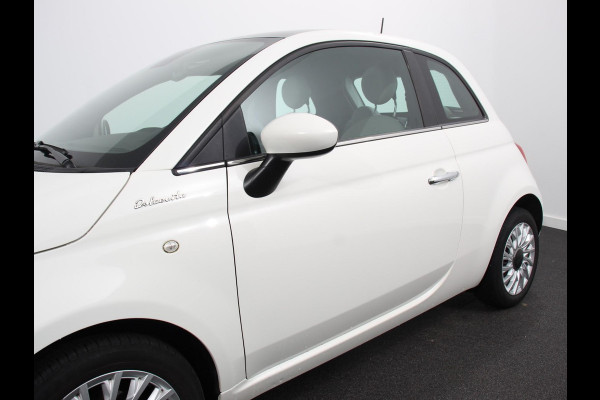 Fiat 500 1.0 Hybrid Dolcevita | Parkeersensor achter | Climate control | Radio | Panoramadak | Cruise control