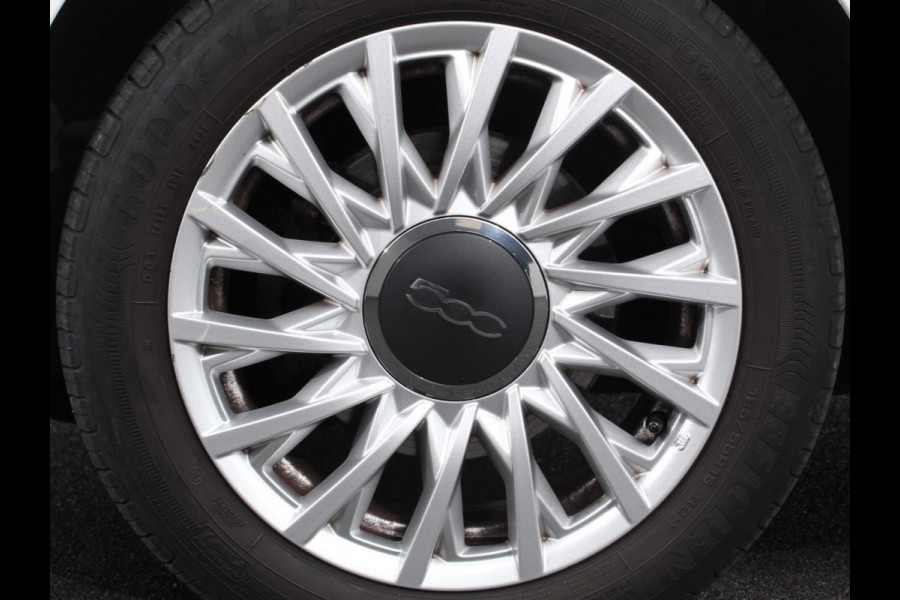 Fiat 500 1.0 Hybrid Dolcevita | Parkeersensor achter | Climate control | Radio | Panoramadak | Cruise control