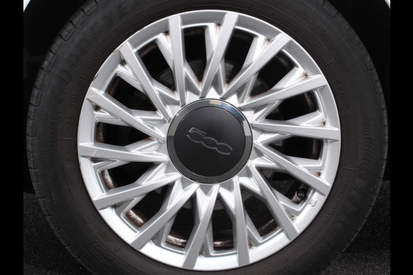 Fiat 500 1.0 Hybrid Dolcevita | Parkeersensor achter | Climate control | Radio | Panoramadak | Cruise control
