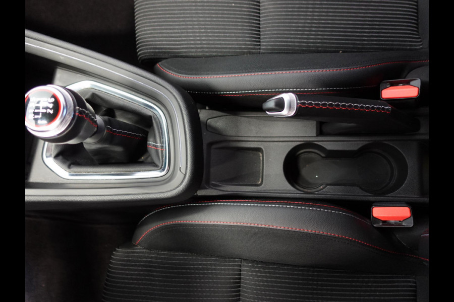 Renault Clio 1.0 TCe R.S. Line | Navigatie | Camera | Parkeersensoren | Cruise Control | Climate Control | Lichtmetalen velgen