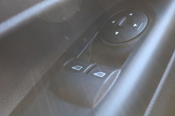 Ford Transit Connect 1.5 TDCI L2 Airco Imperiaal