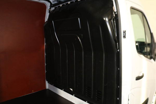 Renault Master T35 2.3 dCi 135pk L3 H2 Work Edition