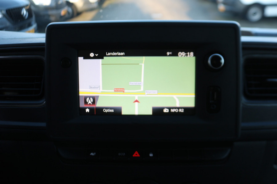 Renault Master T35 2.3 dCi 135pk L3 H2 Work Edition