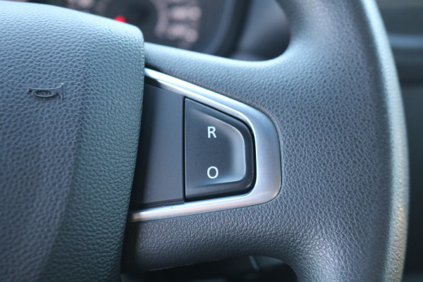 Renault Master T35 2.3 dCi 135pk L3 H2 Work Edition