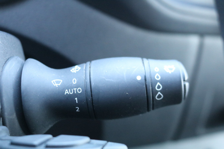 Renault Master T35 2.3 dCi 135pk L3 H2 Work Edition