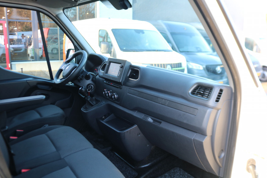 Renault Master T35 2.3 dCi 135pk L3 H2 Work Edition
