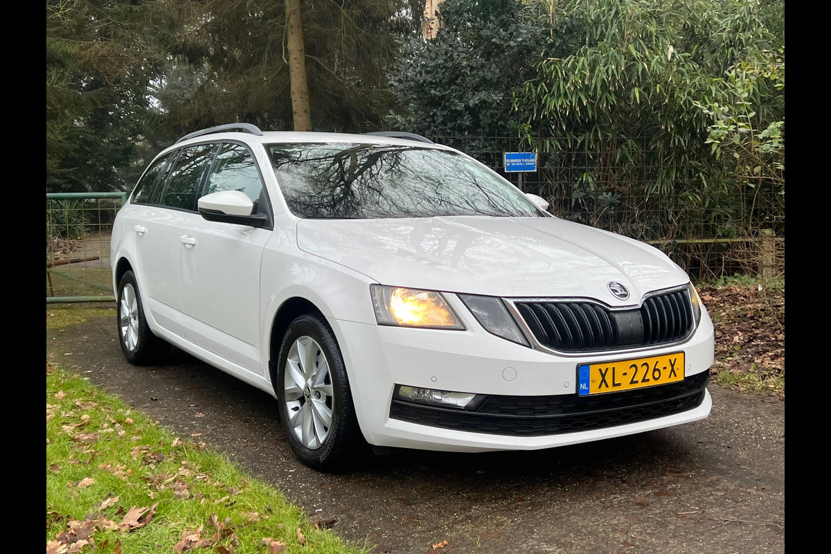 Škoda Octavia Combi 1.0 TSI Greentech Ambition Business | DSG + Navi + Cruise