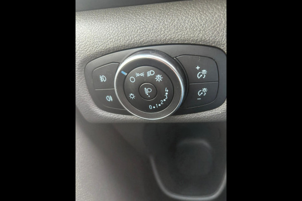 Ford Transit Custom 320 2.0 TDCI L2H1 DC*A/C*CRUISE*HAAK*TEL*