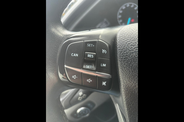 Ford Transit Custom 320 2.0 TDCI L2H1 DC*A/C*CRUISE*HAAK*TEL*