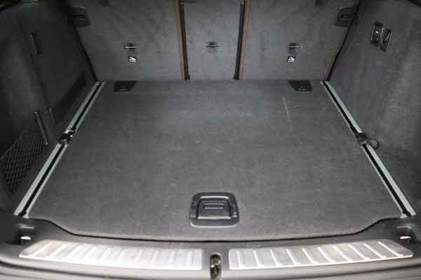 BMW X3 xDrive20i High Executive xLine Automaat / Live Cockpit Professional / Panoramadak / Wegklapbare Trekhaak / Sportstoelen Elektrisch Verstelbaar / Adaptieve LED-koplamp / Driving Assistant / Head-Up Display / 20 Inch / Stoelverwarming / Hifi / Chrome Line / DAB