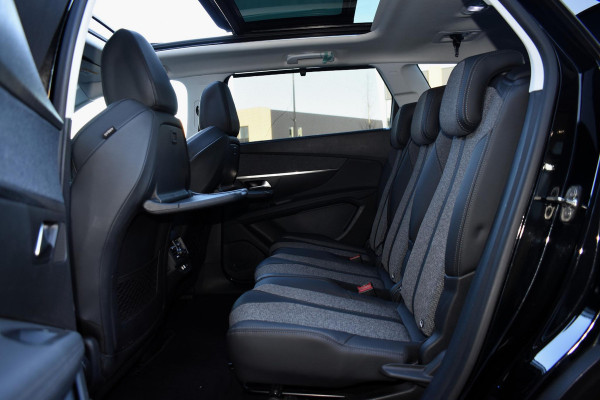 Peugeot 5008 1.2 PureTech 130PK Aut. Allure | 7 Zits | Navi | Panodak | Camera | Incl. garantie