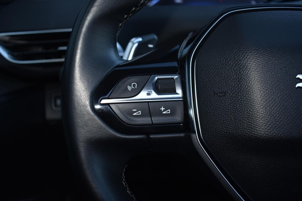 Peugeot 5008 1.2 PureTech 130PK Aut. Allure | 7 Zits | Navi | Panodak | Camera | Incl. garantie