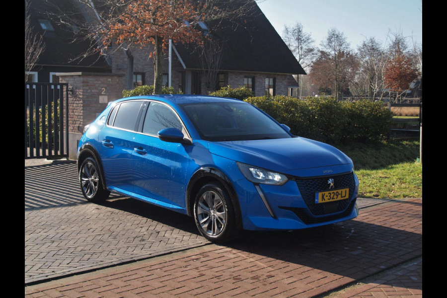 Peugeot e-208 EV Blue Lease Allure 50 kWh | SOH 90% | Camera | Apple Carplay | Cruise Control | NL-Auto |