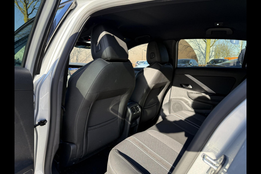 Opel Astra Electric 54 kWh GS | 3-FASE | SOH 95% | AFNEEMBARE TREKHAAK | NET ONDERHOUD GEHAD / DIRECT LEVERBAAR | STOEL- & STUURVERWARMING | 360° CAMERA | ORIGINEEL NL AUTO |