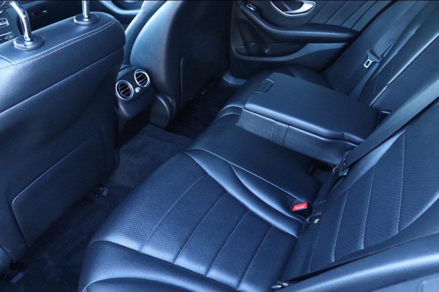 Mercedes-Benz C-Klasse Estate 200 AMG | PANO - SFEER - CAMERA - ACC - VOLL!