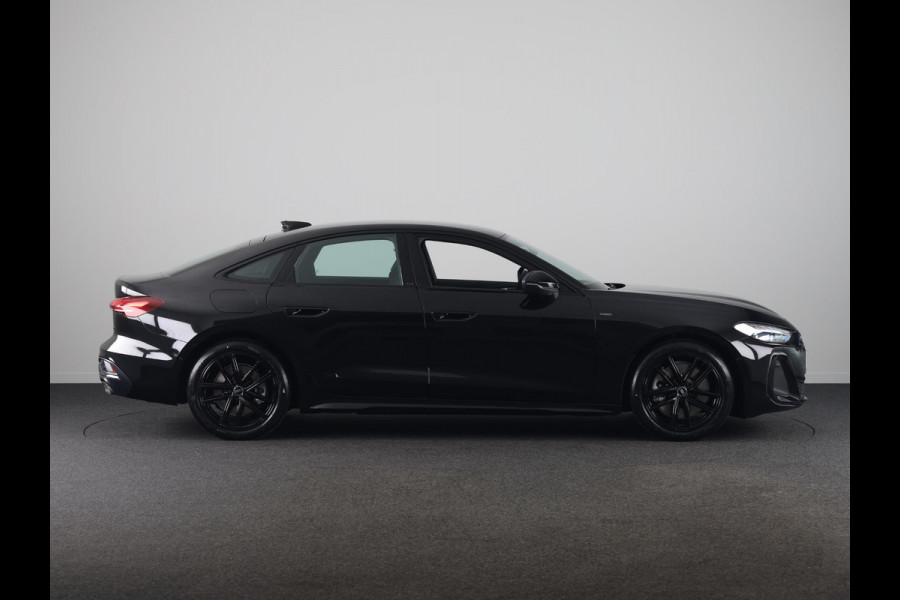 Audi A5 Limousine S edition 2.0 TFSI e 299 PK | Techniekpakket | Optiekpakket zwart plus | 19'' velgen zwart | Led koplampen plus |