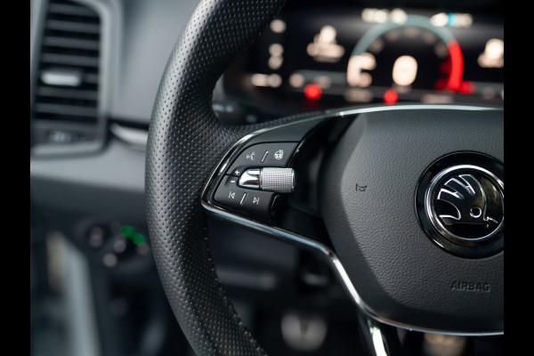 Škoda Karoq 1.5 TSI ACT Sportline Business | Trekhaak wegkl. | Camera | Prijs Rijklaar!!