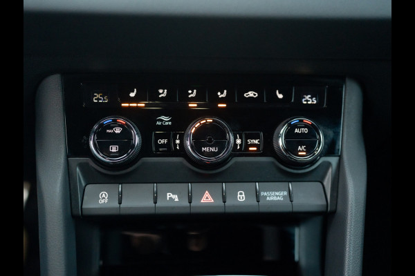 Škoda Karoq 1.5 TSI ACT Sportline Business | Trekhaak wegkl. | Camera | Prijs Rijklaar!!