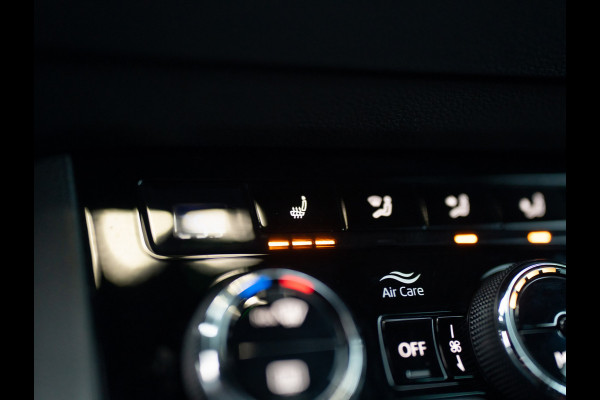 Škoda Karoq 1.5 TSI ACT Sportline Business | Trekhaak wegkl. | Camera | Prijs Rijklaar!!