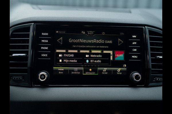 Škoda Karoq 1.5 TSI ACT Sportline Business | Trekhaak wegkl. | Camera | Prijs Rijklaar!!