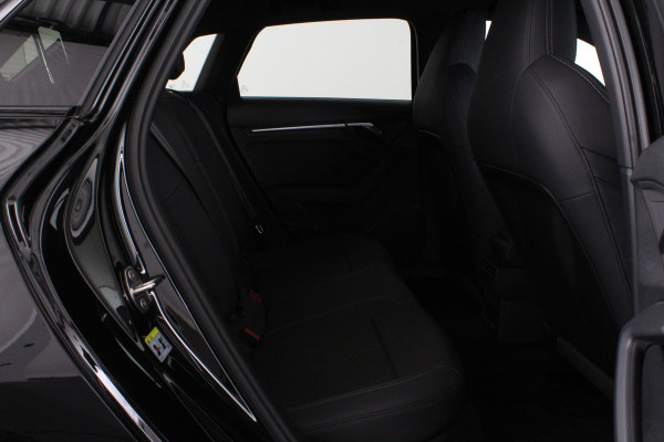 Audi A3 Sportback 35 TFSI S line edition > Full S line/Matrix-LED/Black-Optiek/19inch/Mythoszwart metallic