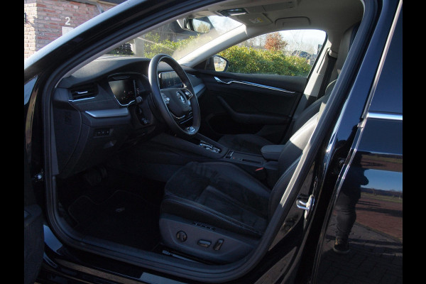 Škoda Octavia Combi 1.0 e-TSI Business Edition Plus | Head-Up Display | Sfeerverlichting | Automaat | Cruise Control | Apple Carplay | Parkeersensoren |