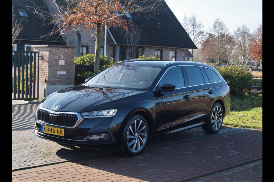 Škoda Octavia Combi 1.0 e-TSI Business Edition Plus | Head-Up Display | Sfeerverlichting | Automaat | Cruise Control | Apple Carplay | Parkeersensoren |