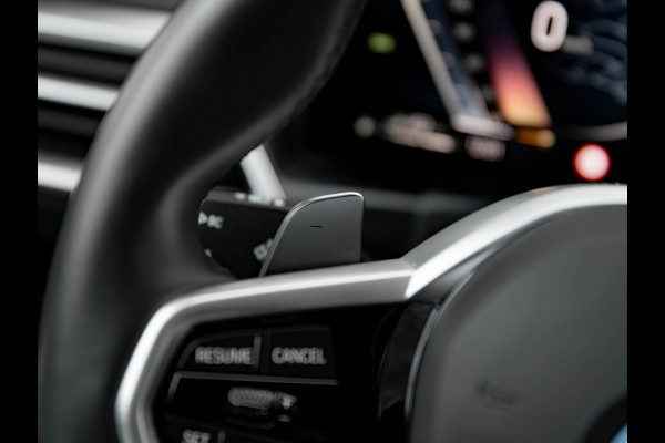 BMW 3 Serie Touring 330e xDrive - M-Sport - LCI 2 - Memoryzetel - Head-up - Driving + Parking Ass