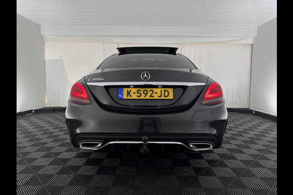 Mercedes-Benz C-Klasse 300 e Business Solution AMG Limited ( Plug-in ) (INCL.BTW) *PANO | LEATHER | MULTIBEAM-LED | DISTRONIC | DIGI-COCKPIT | HEATED-SPORTSEATS | TOP-VIEW | NAVI-FULLMAP | DAB+ | KEYLESS | TOWBAR | 18''ALU*