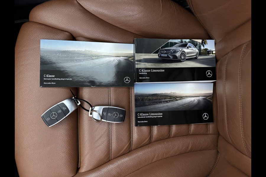 Mercedes-Benz C-Klasse 300 e Business Solution AMG Limited ( Plug-in ) (INCL.BTW) *PANO | LEATHER | MULTIBEAM-LED | DISTRONIC | DIGI-COCKPIT | HEATED-SPORTSEATS | TOP-VIEW | NAVI-FULLMAP | DAB+ | KEYLESS | TOWBAR | 18''ALU*