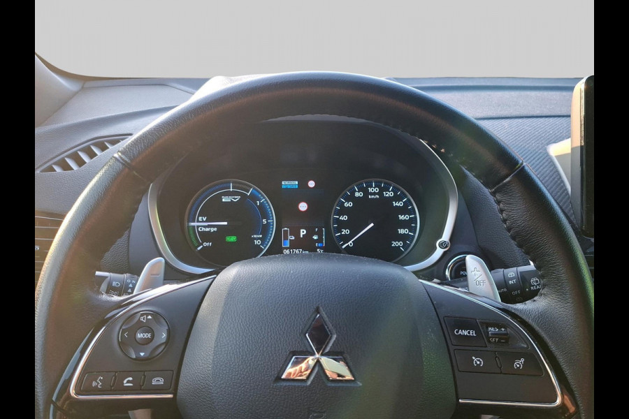 Mitsubishi Eclipse Cross 2.4 PHEV Intense+ Originele NL auto ! Trekhaak