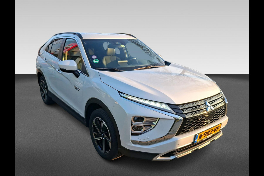 Mitsubishi Eclipse Cross 2.4 PHEV Intense+ Originele NL auto ! Trekhaak