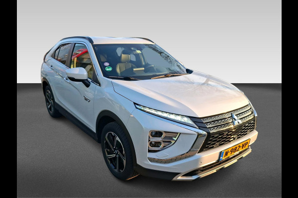 Mitsubishi Eclipse Cross 2.4 PHEV Intense+ Originele NL auto ! Trekhaak