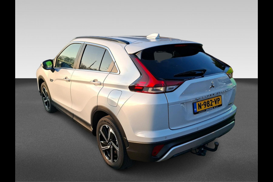 Mitsubishi Eclipse Cross 2.4 PHEV Intense+ Originele NL auto ! Trekhaak