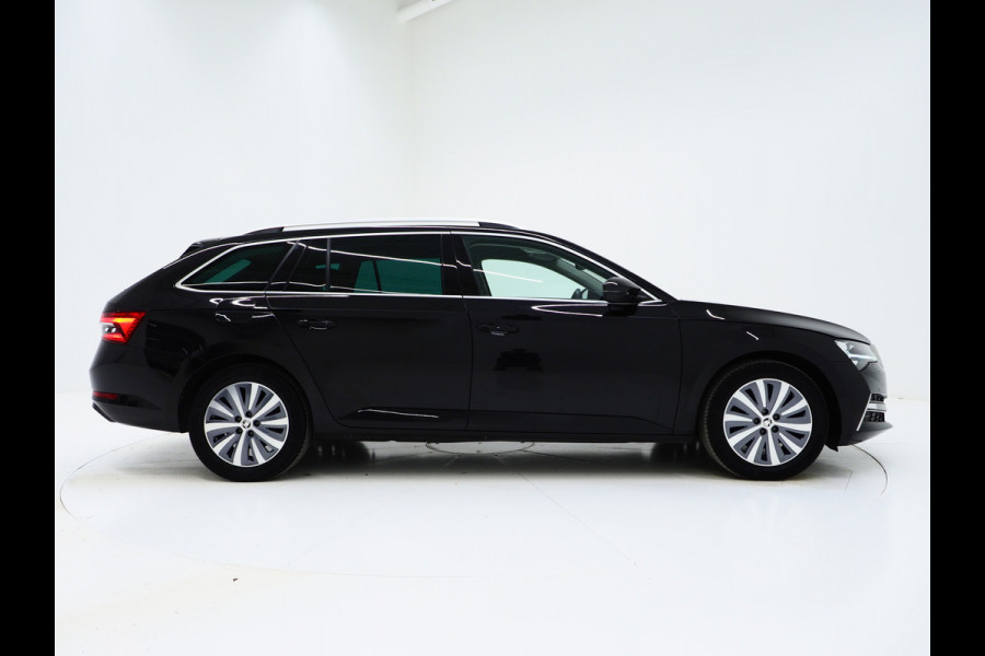 Škoda Superb Combi 1.4 TSI iV 218PK Style | Camera | Trekhaak | Keyless | Adaptive Cruise | Memory | Virtual | Carplay