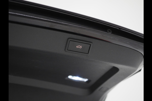 Škoda Superb Combi 1.4 TSI iV 218PK Style | Camera | Trekhaak | Keyless | Adaptive Cruise | Memory | Virtual | Carplay