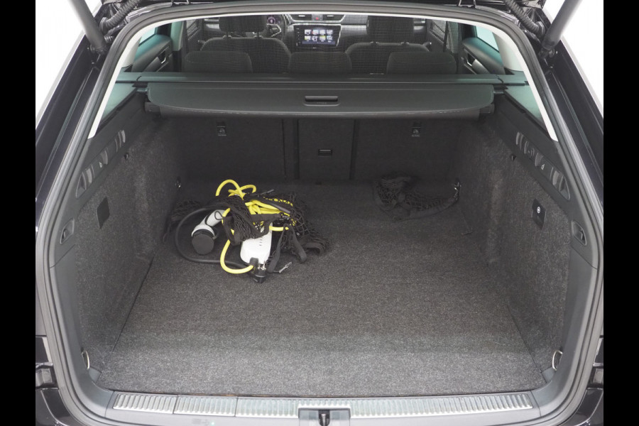 Škoda Superb Combi 1.4 TSI iV 218PK Style | Camera | Trekhaak | Keyless | Adaptive Cruise | Memory | Virtual | Carplay