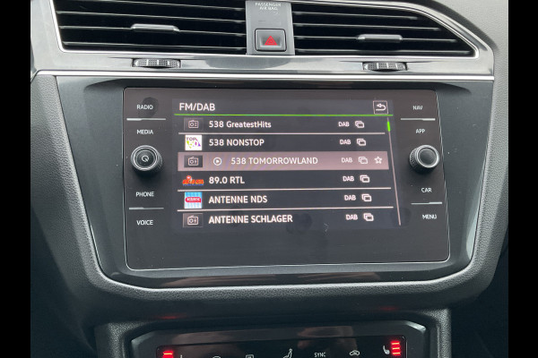 Volkswagen Tiguan 1.5 TSI R-Line Harman/Kardon Leer Adapt.Cruise Carplay Keyless Business+
