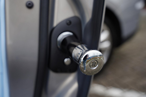 Rolls-Royce Cullinan 6.75 V12 / Bespoke Audio / Starlight / Twin-Coachline