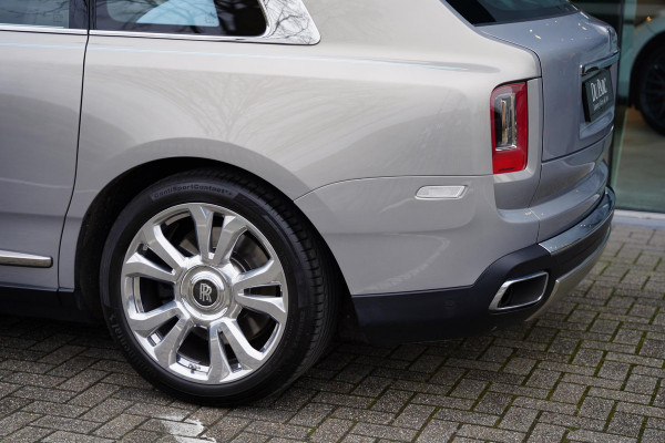 Rolls-Royce Cullinan 6.75 V12 / Bespoke Audio / Starlight / Twin-Coachline