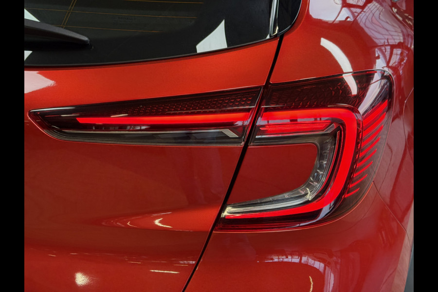 Renault Captur 1.3 TCe 130 Intens | Navi | ACC | Blindspot | Camera |17" | PDC V+A | 100% Onderhouden!