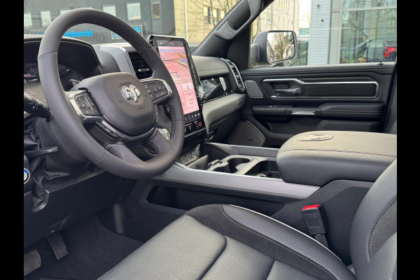 Dodge Ram Laramie full spec. luchtvering, pano, pass.scherm MY25 3.0L TT Hurrican 420pk