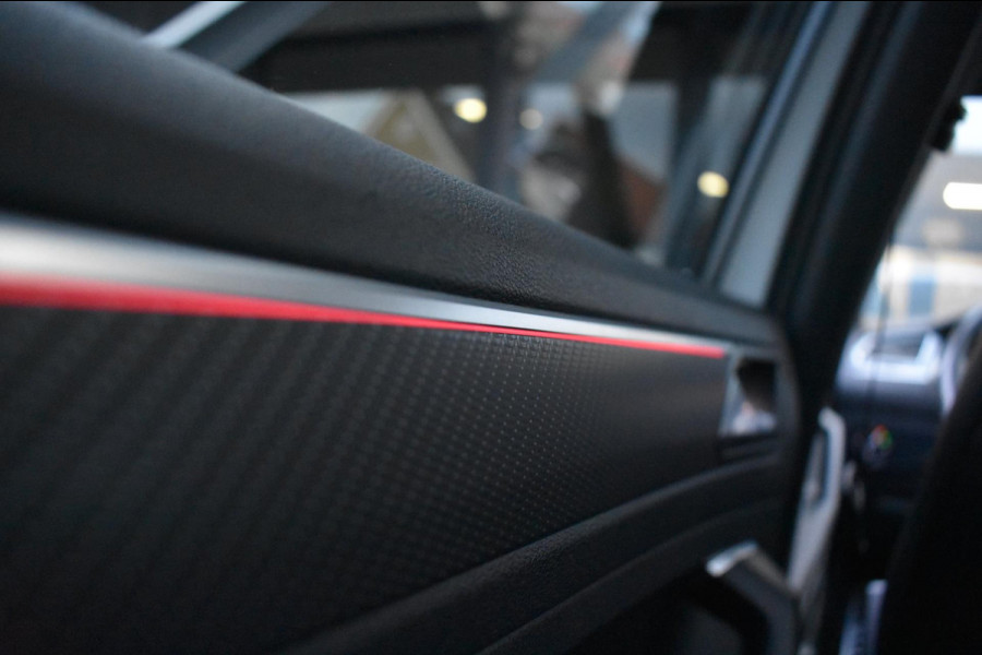 Volkswagen Tiguan 1.5 TSI R-Line | BLACK STYLE | PANORAMADAK | NAP | CAMERA | IQ LIGHT