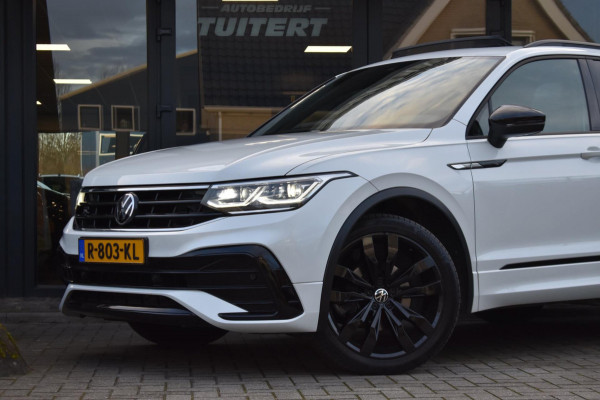 Volkswagen Tiguan 1.5 TSI R-Line | BLACK STYLE | PANORAMADAK | NAP | CAMERA | IQ LIGHT