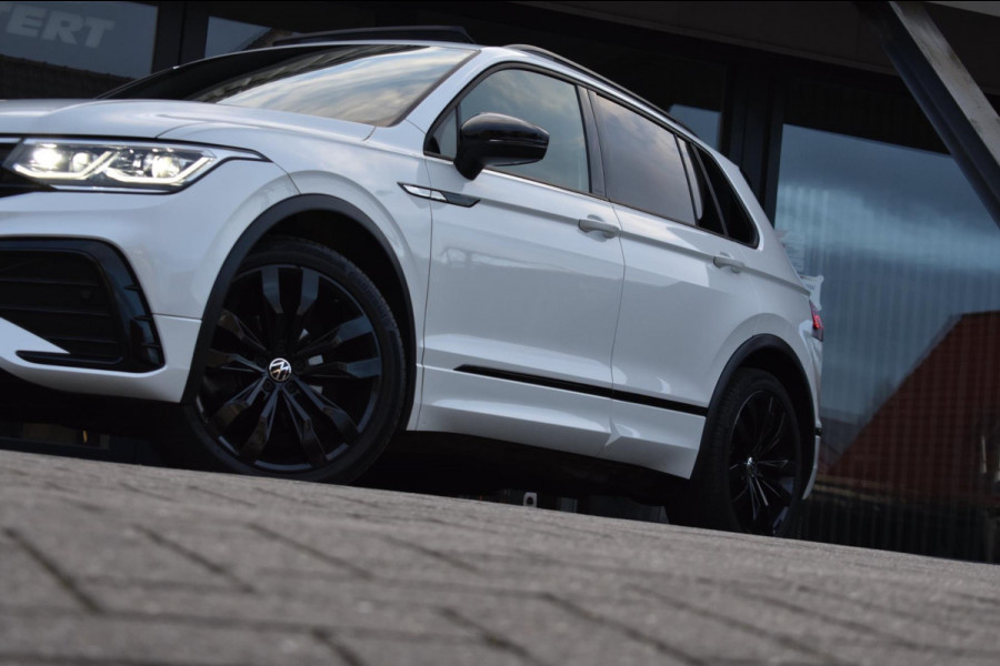 Volkswagen Tiguan 1.5 TSI R-Line | BLACK STYLE | PANORAMADAK | NAP | CAMERA | IQ LIGHT